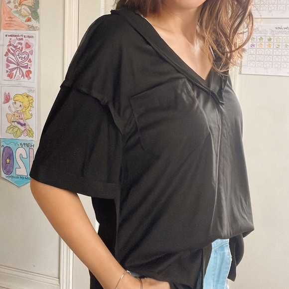 021 Black V neck Pocket Raw Detail Short Sleeve Oversized Tee - Picture 6 of 17